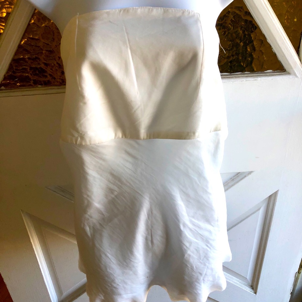 Silky strapless/back lace corset style top